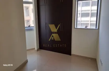 Apartment - 3 Bedrooms - 3 Bathrooms for rent in Ghalia Tower - Al Hosn - Al Khalidiya - Abu Dhabi