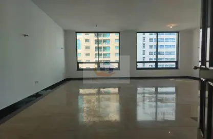 Apartment - 3 Bedrooms - 4 Bathrooms for rent in Hamdan Street - Abu Dhabi