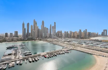 Apartment - 2 Bedrooms - 2 Bathrooms for rent in Marina Vista - EMAAR Beachfront - Dubai Harbour - Dubai