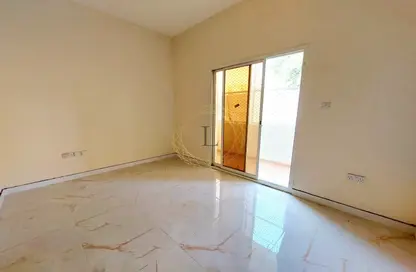 Apartment - 3 Bedrooms - 2 Bathrooms for rent in Hai Al Murabbaa - Central District - Al Ain