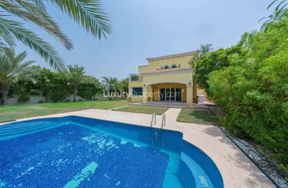 Villa - 4 Bedrooms - 4 Bathrooms for rent in Legacy - Jumeirah Park - Dubai