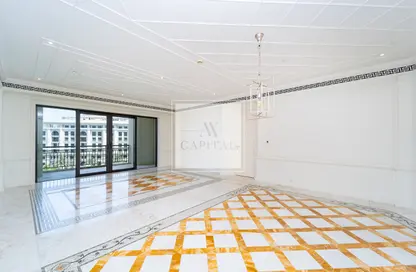 Apartment - 2 Bedrooms - 2 Bathrooms for sale in Palazzo Versace - Culture Village - Dubai