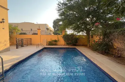 Villa - 5 Bedrooms - 6 Bathrooms for rent in Jumeirah 1 - Jumeirah - Dubai