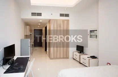 Apartment - 1 Bathroom for sale in Hera Tower - Dubai Sports City - Dubai