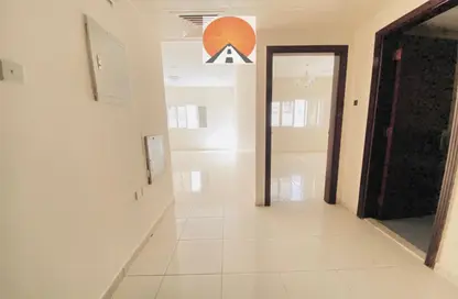 Apartment - 1 Bedroom - 2 Bathrooms for rent in Muwailih Building - Muwaileh - Sharjah