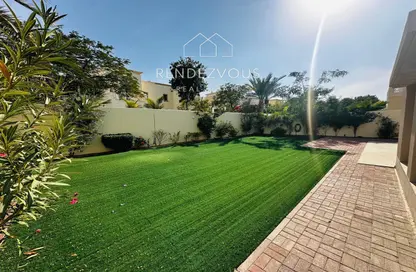 Villa - 5 Bedrooms - 4 Bathrooms for rent in Meadows 6 - Meadows - Dubai