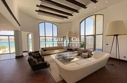 Villa - 4 Bedrooms - 5 Bathrooms for rent in Garden Homes Frond D - Garden Homes - Palm Jumeirah - Dubai