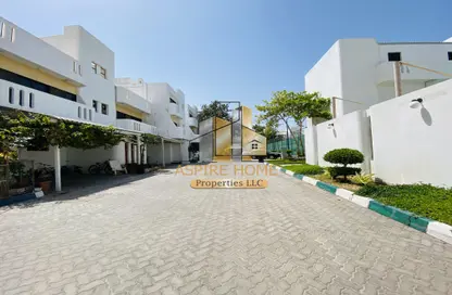 Compound - 4 Bedrooms - 5 Bathrooms for rent in Al Mushrif - Abu Dhabi