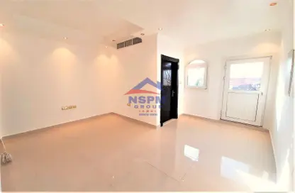 Apartment - 1 Bathroom for rent in Al Khaleej Al Arabi Street - Al Bateen - Abu Dhabi