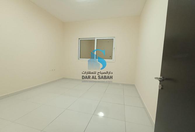 Apartment - 2 Bedrooms - 2 Bathrooms for rent in Al Nahda Residential Complex - Al Nahda - Sharjah