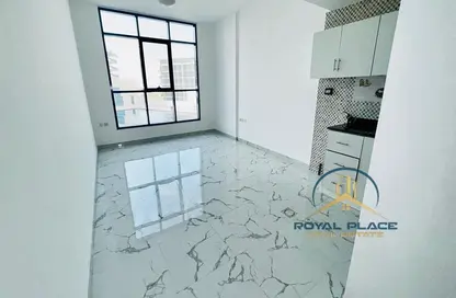 Apartment - 1 Bathroom for rent in Al Amir Building - Arjan - Dubai