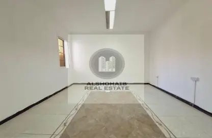 Apartment - 2 Bedrooms - 1 Bathroom for rent in Al Muroor Tower - Muroor Area - Abu Dhabi