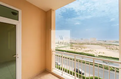 Apartment - 1 Bedroom - 1 Bathroom for sale in Mazaya 25 - Queue Point - Dubai Land - Dubai