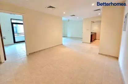 Apartment - 3 Bedrooms - 2 Bathrooms for rent in Al Ghaf 3 - Al Ghaf - Greens - Dubai