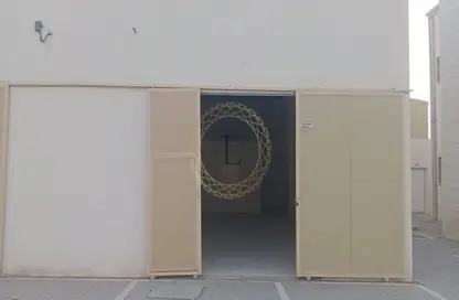 Warehouse - Studio - 1 Bathroom for rent in Wadi AL AIN 1 - Al Noud - Al Ain