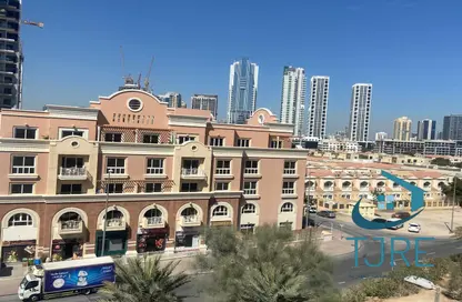 Apartment - 2 Bedrooms - 3 Bathrooms for rent in Rose 2 - Emirates Gardens 1 - Jumeirah Village Circle - Dubai