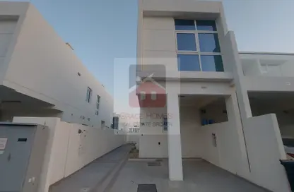 Townhouse - 3 Bedrooms - 5 Bathrooms for rent in Centaury - The Roots DAMAC Hills 2 - Damac Hills 2 - Dubai