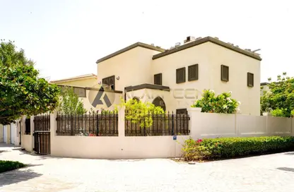 Villa - 3 Bedrooms - 3 Bathrooms for rent in District 8L - Jumeirah Village Triangle - Dubai