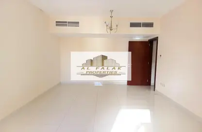 Apartment - 2 Bedrooms - 2 Bathrooms for rent in New Al Taawun Road - Al Taawun - Sharjah