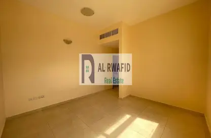 Apartment - 1 Bedroom - 2 Bathrooms for rent in Al Jurf Industrial 1 - Al Jurf Industrial - Ajman