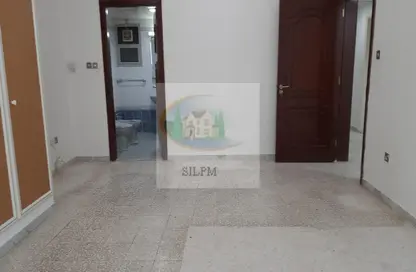 Apartment - 3 Bedrooms - 3 Bathrooms for rent in Tourist Club Area - Abu Dhabi