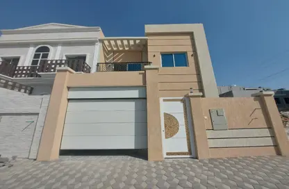 Villa - 5 Bedrooms - 7 Bathrooms for sale in Al Yasmeen 1 - Al Yasmeen - Ajman