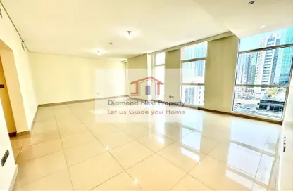 Apartment - 3 Bedrooms - 4 Bathrooms for rent in United Square - Al Khalidiya - Abu Dhabi