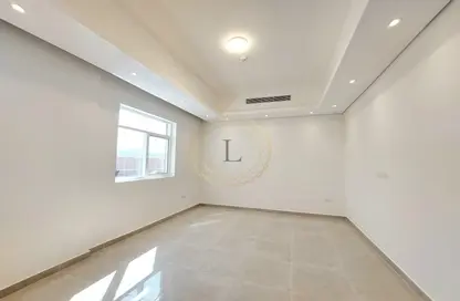 Apartment - 1 Bedroom - 1 Bathroom for rent in Hai Al Qalaa - Al Jaheli - Al Ain