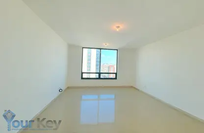 Apartment - 2 Bedrooms - 2 Bathrooms for rent in Liwa Centre Tower 2 - Liwa Centre Towers - Hamdan Street - Abu Dhabi