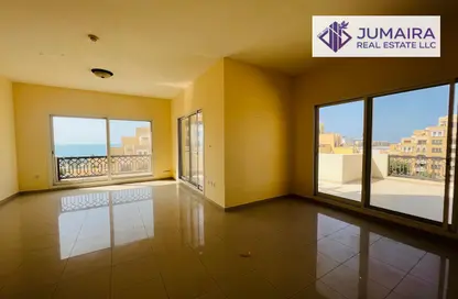 Apartment - 2 Bedrooms - 4 Bathrooms for rent in Yakout - Bab Al Bahar - Al Marjan Island - Ras Al Khaimah