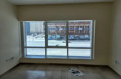 Office Space - Studio - 1 Bathroom for rent in Khalifa Street - Abu Dhabi