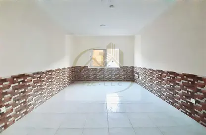 Apartment - 1 Bedroom - 2 Bathrooms for rent in AlFalah - Muwaileh Commercial - Sharjah