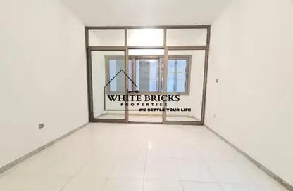 Apartment - 1 Bedroom - 1 Bathroom for rent in Tourist Club Area - Abu Dhabi