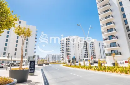 Apartment - 2 Bedrooms - 2 Bathrooms for rent in Waters Edge - Yas Island - Abu Dhabi