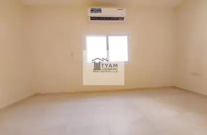 Apartment - 1 Bathroom for rent in Muwaileh 3 Building - Muwaileh - Sharjah