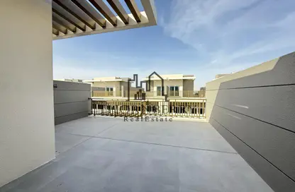 Townhouse - 3 Bedrooms - 4 Bathrooms for sale in Amargo - Damac Hills 2 - Dubai