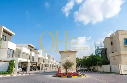 Townhouse - 2 Bedrooms - 3 Bathrooms for sale in Aldhay at Bloom Gardens - Bloom Gardens - Al Salam Street - Abu Dhabi