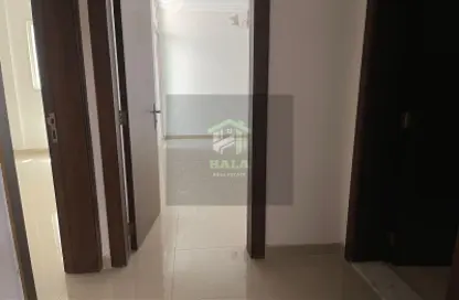 Apartment - 1 Bedroom - 2 Bathrooms for rent in Al Rashidiya Towers - Ajman Downtown - Ajman