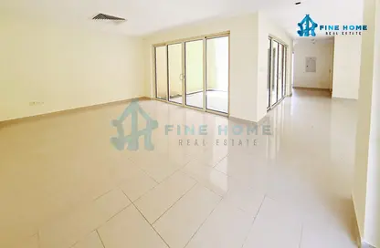 Townhouse - 3 Bedrooms - 4 Bathrooms for rent in Hemaim Community - Al Raha Gardens - Abu Dhabi