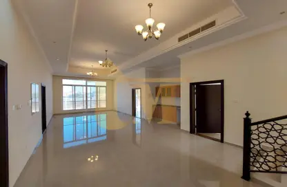 Villa - 6 Bedrooms for rent in Nad Al Sheba 4 - Nad Al Sheba - Dubai