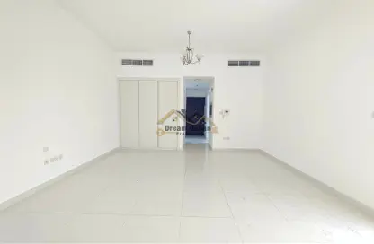 Apartment - 1 Bathroom for rent in Dilan Tower - Culture Village - Dubai