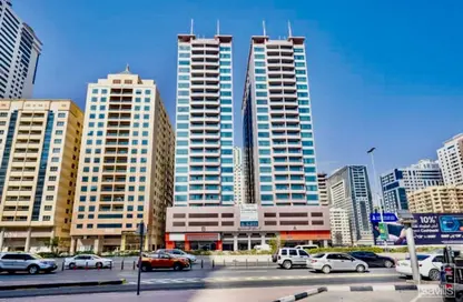 Apartment - 2 Bedrooms - 3 Bathrooms for rent in Al Bandary Twin Towers - Al Khan - Sharjah