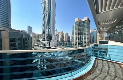 Apartment - 2 Bedrooms - 3 Bathrooms for rent in Cascades Tower - Dubai Marina - Dubai