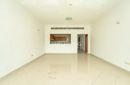 شقة - 2 غرف نوم - 2 حمامات للبيع في تفريعة القنال 2 - أبراج الجولف - مدينة دبي الرياضية - دبي