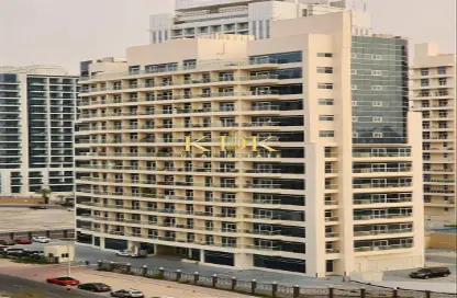 Apartment - 1 Bedroom - 1 Bathroom for rent in Royal Residence 2 - Royal Residence - Dubai Sports City - Dubai