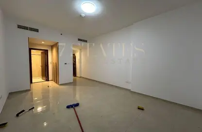 Apartment - 2 Bedrooms - 3 Bathrooms for rent in SBL Building - Dubai Investment Park (DIP) - Dubai