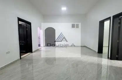 Apartment - 2 Bedrooms - 1 Bathroom for rent in Madinat Al Riyad - Abu Dhabi