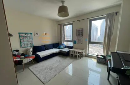 Apartment - 3 Bedrooms - 3 Bathrooms for rent in Standpoint Tower 1 - Standpoint Towers - Downtown Dubai - Dubai