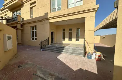 Villa - 5 Bedrooms for rent in Al Nouf - Sharjah