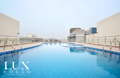 شقة - 1 حمام للبيع في برج الكريكت - مدينة دبي الرياضية - دبي